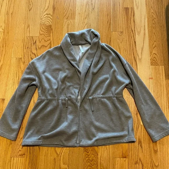GUC L Grey Fabletics Jacket - Picture 2 of 5